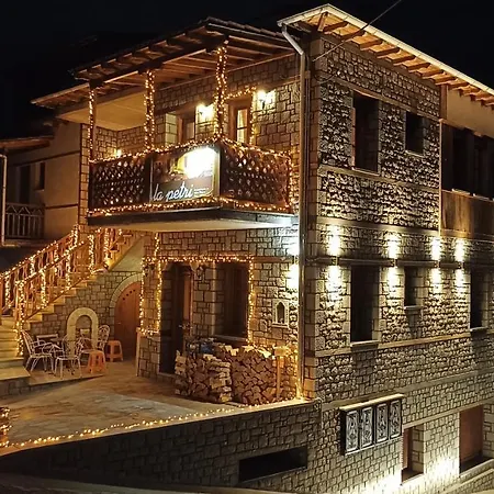 La Petri Studios With Fireplace & View Metsovo Buitenkant foto