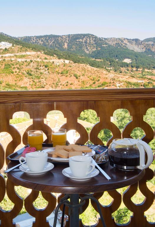 La Petri With Fireplace & View Metsovo